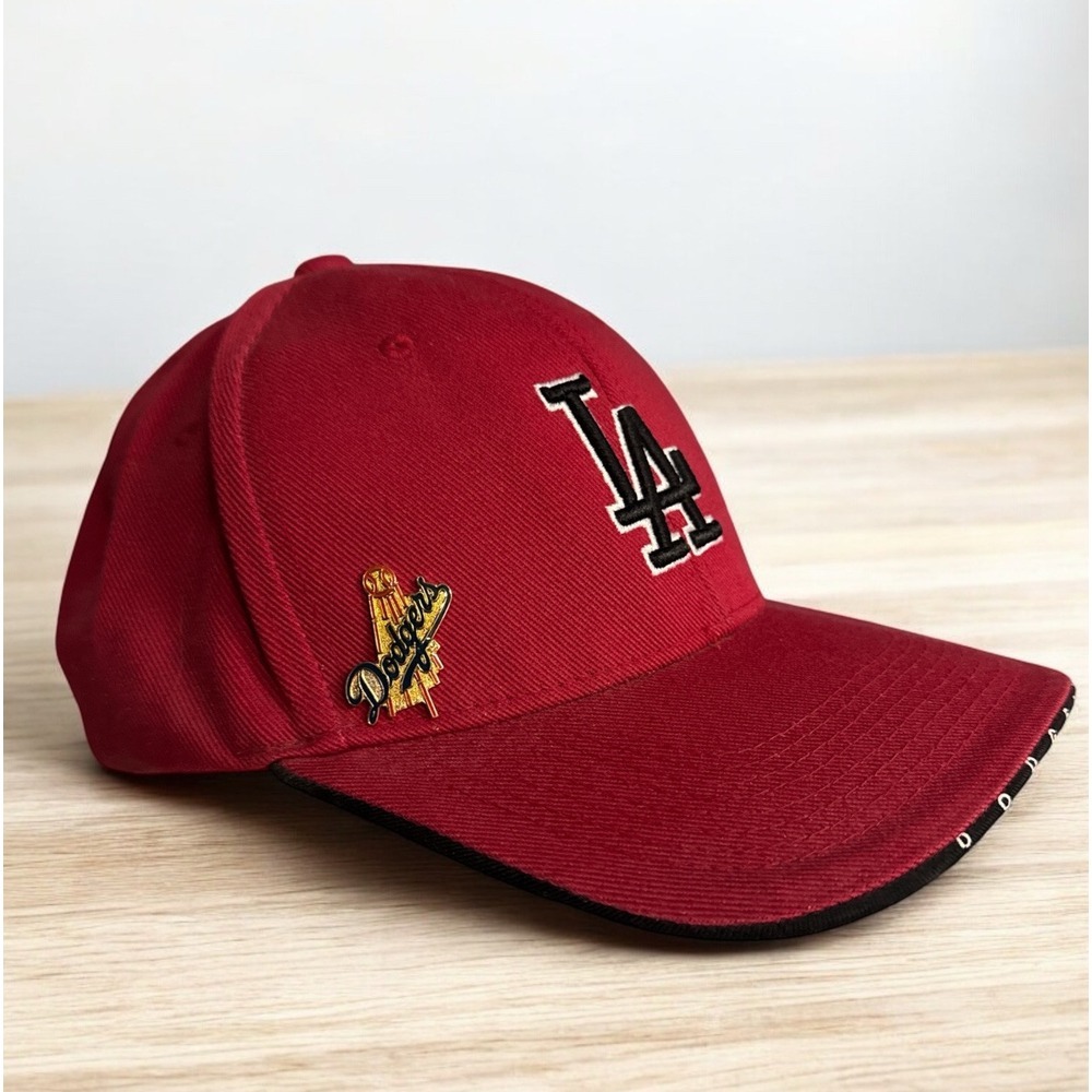 Vtg Los Angeles LA‎ Dodgers Hat Baseball Cap Adjustable Red MLB LA -+ Pin